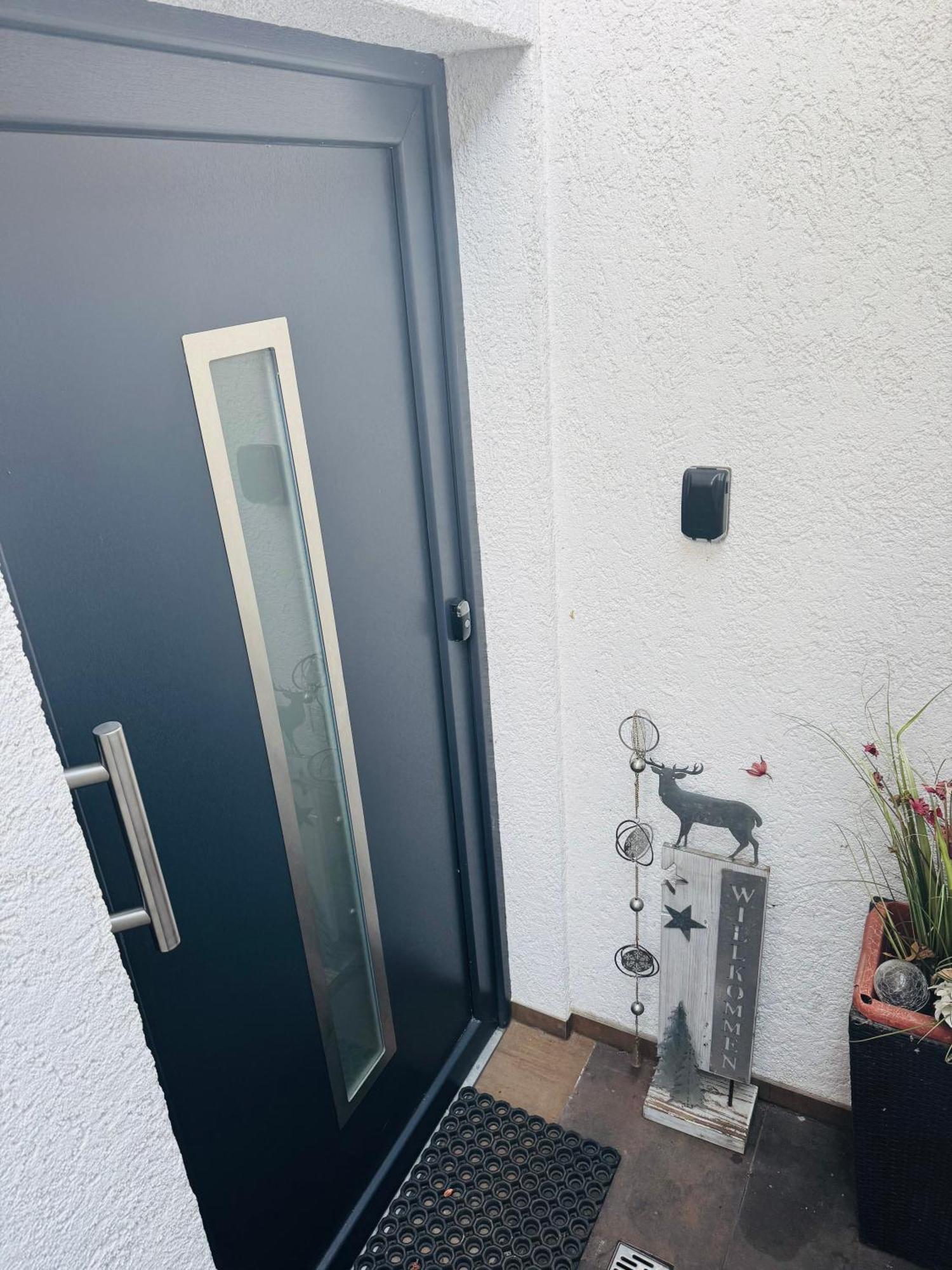 Wohnung Mit Charme, Netflix Rheinstetten Luaran gambar